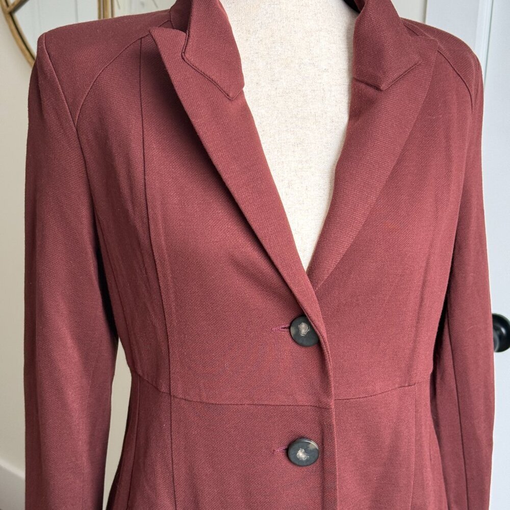 CAbi Boss Jacket in Currant Wine Long Structured Blazer Size Small - Picture 4 of 9